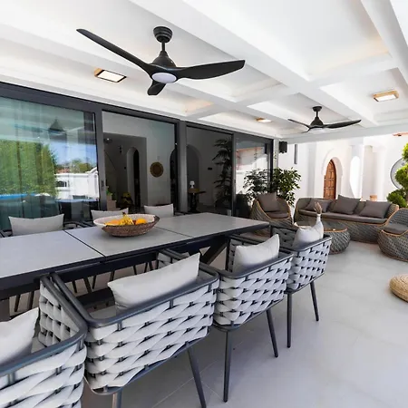 Ring Pool & Padel Belgrade *