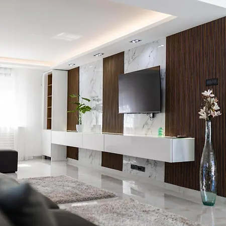 Villa Ring Pool & Padel Belgrade