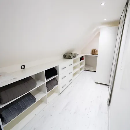 Villa Ring Pool & Padel Belgrade