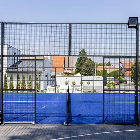 Villa Ring Pool & Padel Belgrade Baric