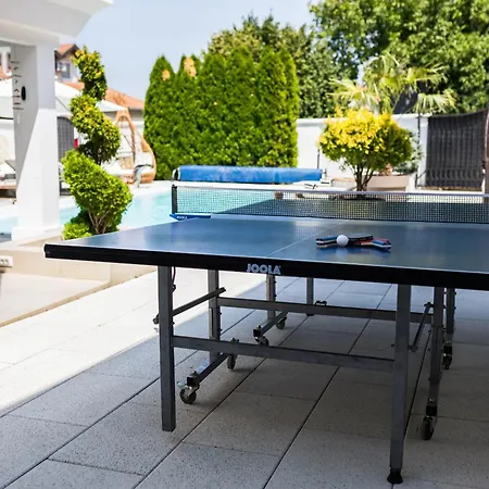 Ring Pool & Padel Belgrade *