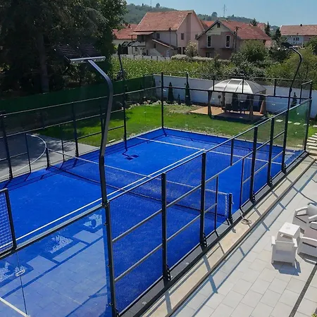 Villa Ring Pool & Padel Belgrade Baric