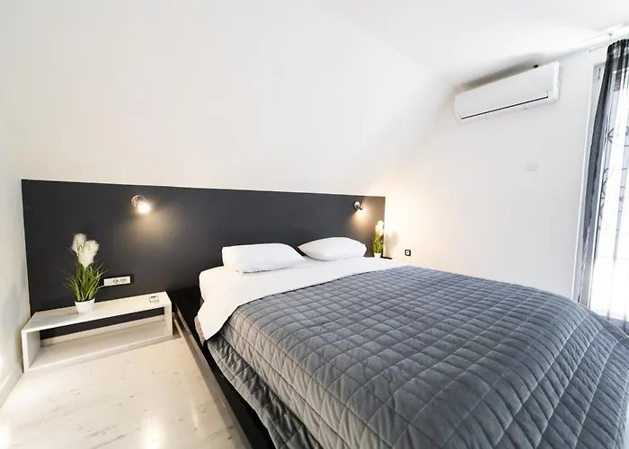 Ring Pool & Padel Belgrade