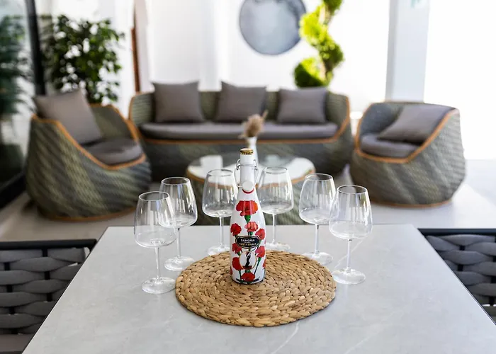 Ring Pool & Padel Belgrade Villa