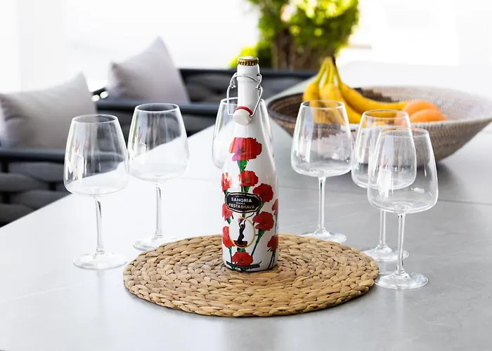 Villa Ring Pool & Padel Belgrade *