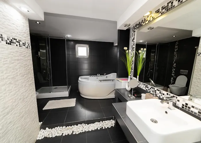 Villa Ring Pool & Padel Belgrade