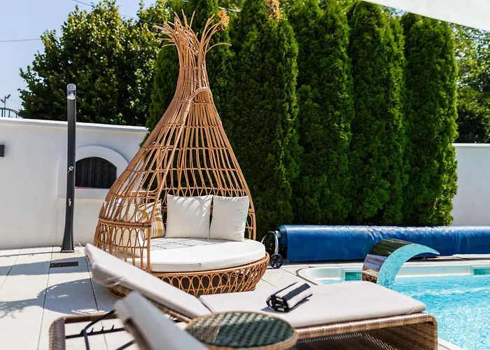 Ring Pool & Padel Belgrade